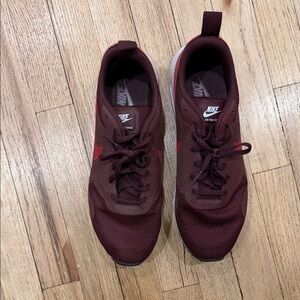 Nike Men's Burgundy Athletic Shoes